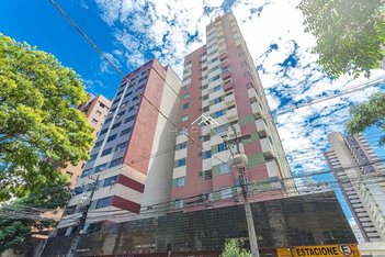 apartment em Rua Doutor Faivre, Centro - Curitiba - PR