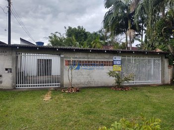 house em Rua Mario Ferreira Lopes, Centro - Guaraqueçaba - PR