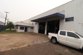 industrial em Rua Roberto Romanelli, Jardim Riviera - Cambé - PR