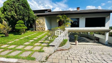 house em Rua Tomi Saburo Yamamoto, Jardim das Cerejeiras - Arujá - SP