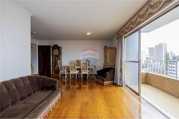 apartment em Rua Doutor Faivre, Centro - Curitiba - PR