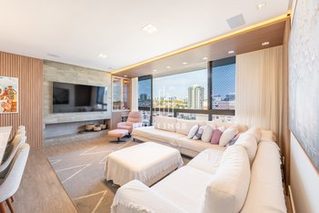 apartment em Rua Anita Garibaldi, Boa Vista - Porto Alegre - RS