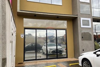 office em Avenida São Gonçalo, Zona Especial de Interesse Social (ZEIS) - Nova Odessa - SP