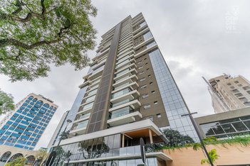 apartment em Rua Guilherme Pugsley, Água Verde - Curitiba - PR