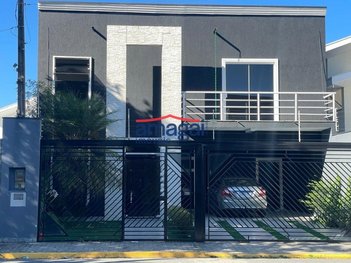 house em Rua Afonso Brazza, Loteamento Villa Branca - Jacareí - SP