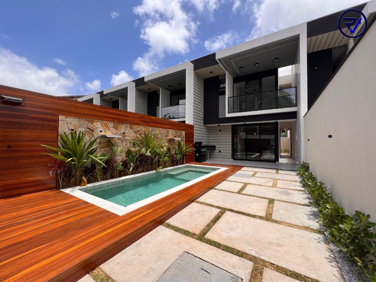 08f863fe-60d5-4939-af79-d4ebf1cde2f2