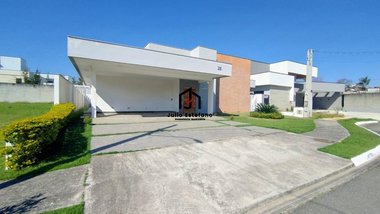 house em Rua Japão, Parque das Nações - Pindamonhangaba - SP
