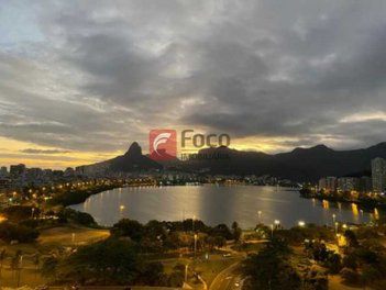 apartment em Avenida Henrique Dodsworth, Lagoa - Rio de Janeiro - RJ