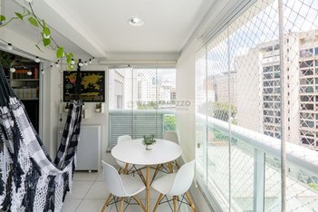 apartment em Rua Carlos Sampaio, Bela Vista - São Paulo - SP