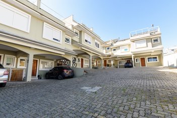 house em Rua Doutor Mário Totta, Tristeza - Porto Alegre - RS