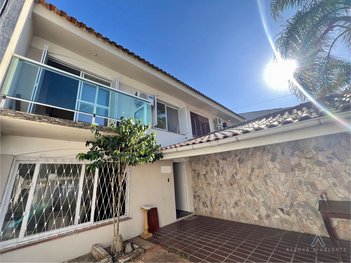 house em Rua Vila Real, Laranjal - Pelotas - RS