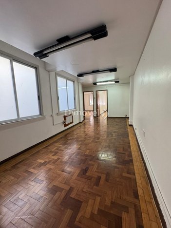 office em Rua dos Andradas, Centro Histórico - Porto Alegre - RS