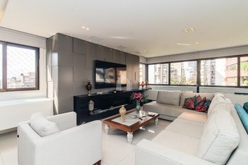 apartment em Rua Pedro Weingartner, Rio Branco - Porto Alegre - RS