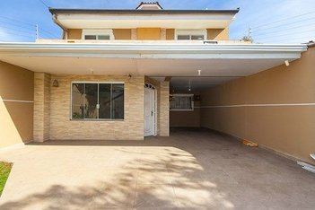 house em Rua Doutor Fábio Rogério Bertoli Arns, Uberaba - Curitiba - PR