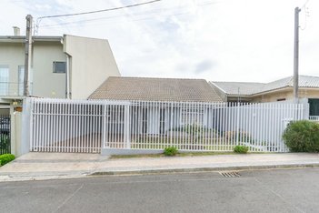 house em Rua Júlio Bugnhaki, Vila Delurdes - Campo Largo - PR