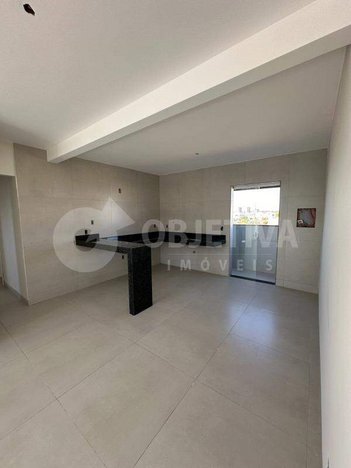 apartment em Avenida Ubirajara Zacharias, Novo Mundo - Uberlândia - MG