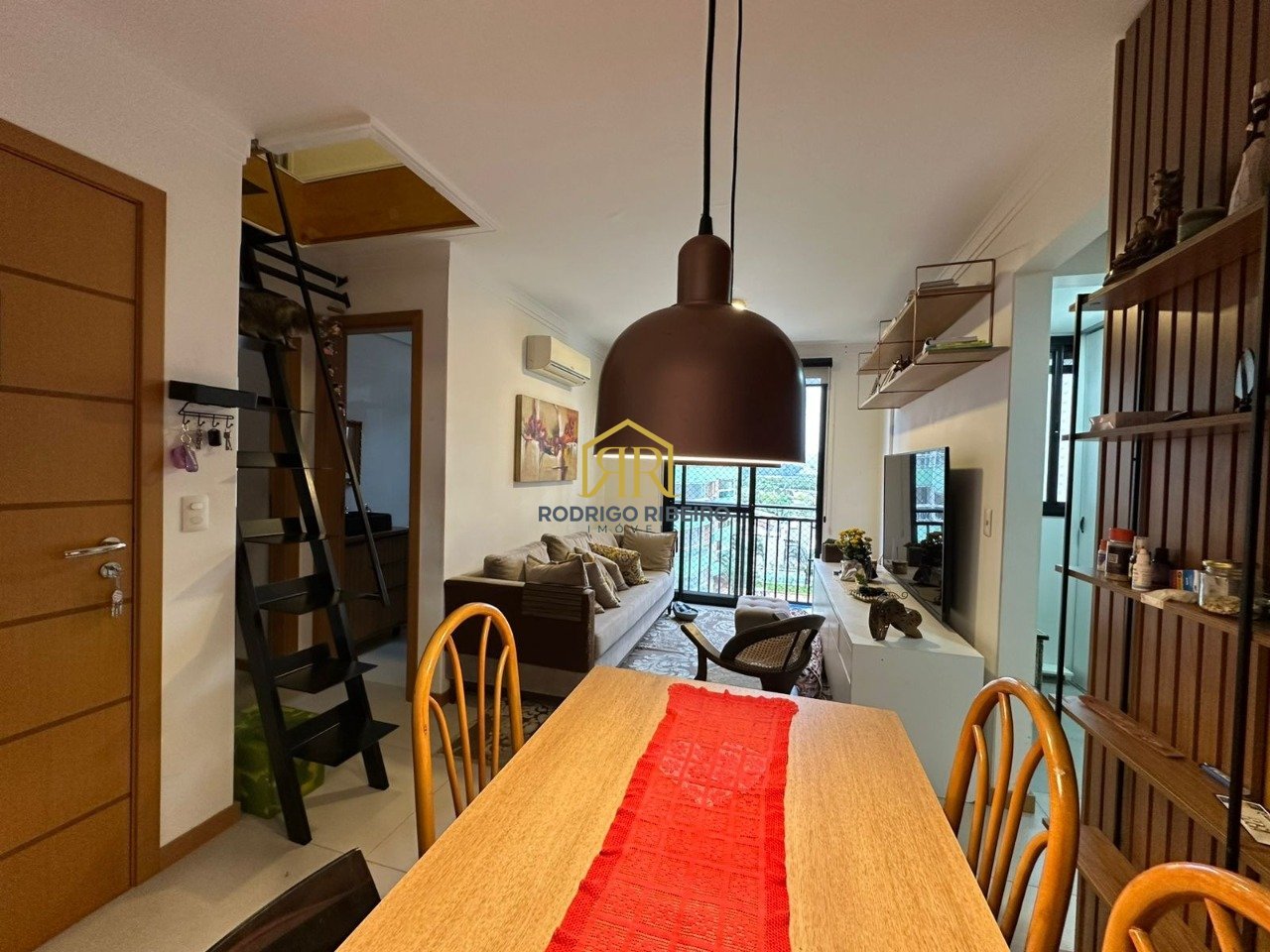 WhatsApp Image 2025-10-10 at 08.39