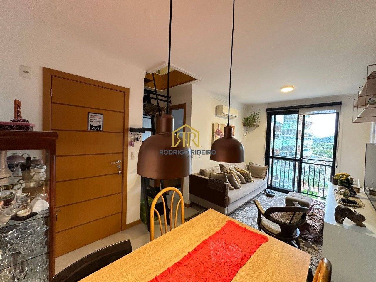 WhatsApp Image 2025-10-10 at 08.39