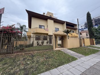 office em Rua Tamoios, Vila Izabel - Curitiba - PR