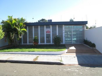 house em Travessa Padre Almeida, Petrópolis - Londrina - PR