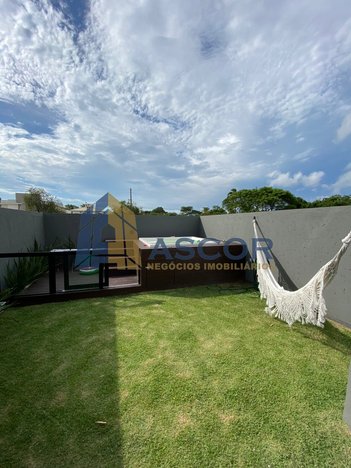 house em Avenida dos Jerivás, Cachoeira do Bom Jesus - Florianópolis - SC