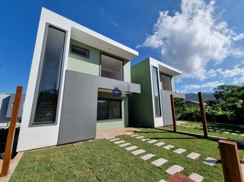 house em Rua Ilha Terceira, Garopaba - Garopaba - SC