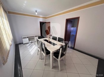 apartment em Avenida César Finotti, Santa Mônica - Uberlândia - MG