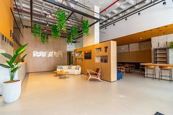 apartment em Rua André de Barros, Centro - Curitiba - PR