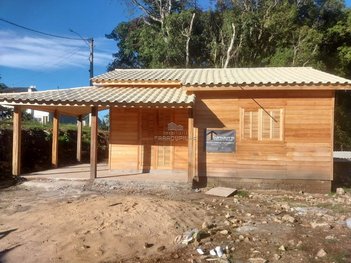 house em Rua Lucindo Lodi, Primeiro de Maio - Farroupilha - RS