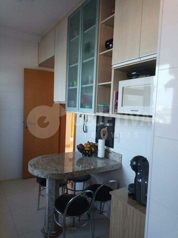 apartment em Rua Rubens Chaves, Presidente Roosevelt - Uberlândia - MG