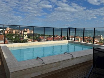 apartment em Rua César Nascimento, Jurerê - Florianópolis - SC