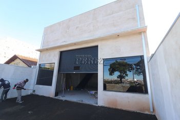 industrial em Avenida Sylvio Barros, Pacaembu - Londrina - PR