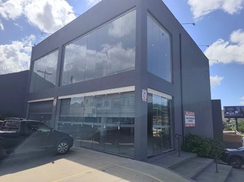 business em Avenida Professor Oscar Pereira, Glória - Porto Alegre - RS