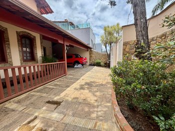 house em Rua Dona Cidinha Stussi, Santa Amélia - Belo Horizonte - MG