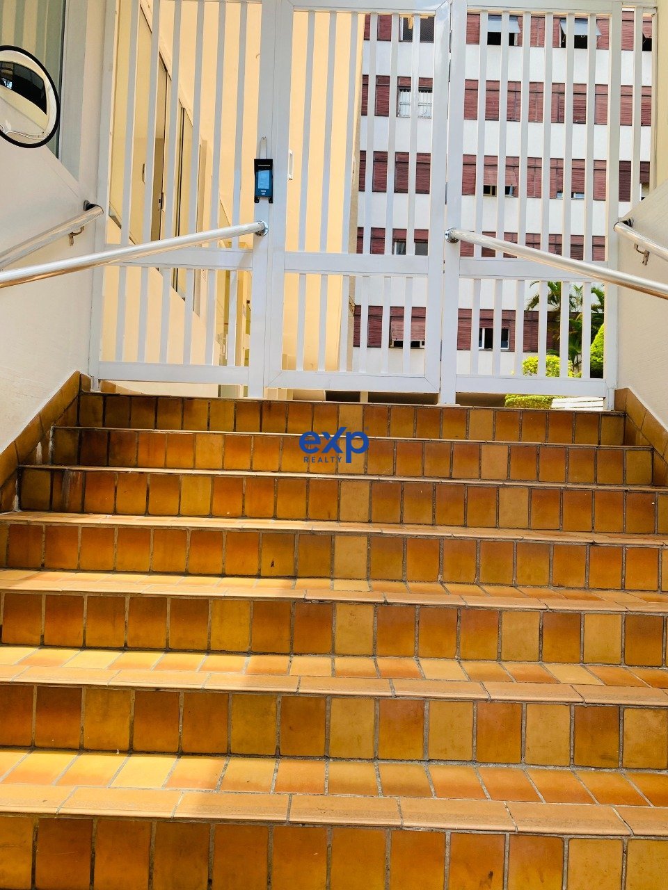 ENTRADA DO CONDOMÍNIO