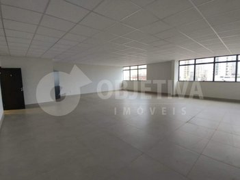 office em Avenida dos Vinhedos, Morada da Colina - Uberlândia - MG