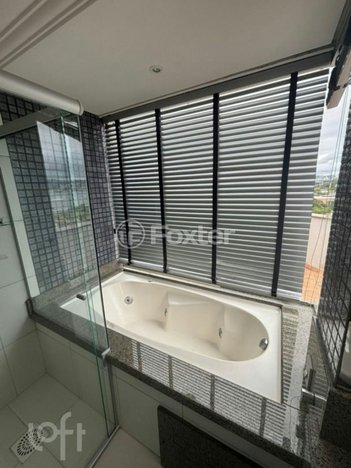 apartment em Rua São Pio X, Coqueiros - Florianópolis - SC