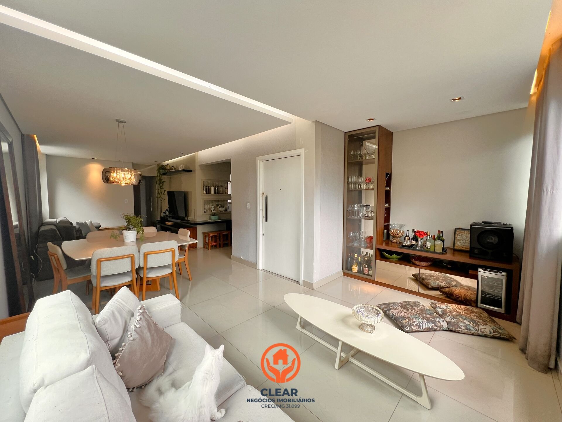 Apartamento com 4 quartos — Castelo, Belo Horizonte
