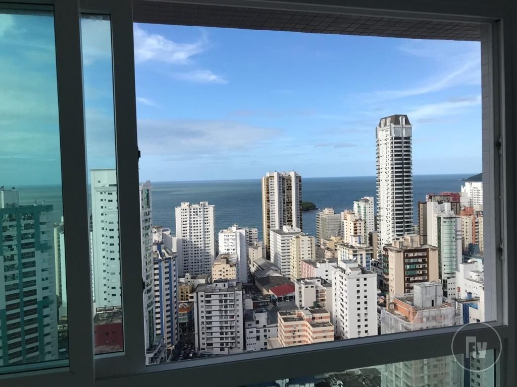 150 m² útil
4 banheiros
4 vagas
3 suítes
Vista Mar
Vazio, novo e nunca habitado
