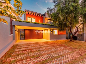 house em Alameda Jundiaí, Alphaville - Santana de Parnaíba - SP