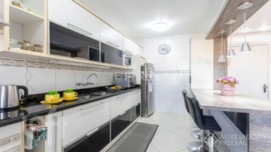 apartment em Rua Maestro Salvador Campanella, Jardim Itu - Porto Alegre - RS