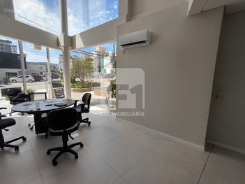 business em Rua Gonçalves Ledo, Trindade - Florianópolis - SC