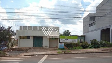 commercial_building em Avenida Brasil Leste, Petrópolis - Passo Fundo - RS