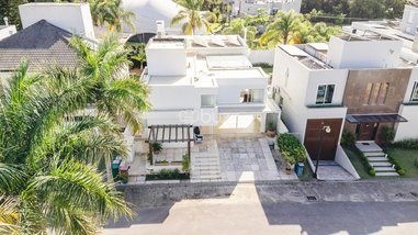 house em Rodovia Jornalista Maurício Sirotsky Sobrinho, Jurerê - Florianópolis - SC