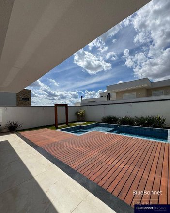 house em Avenida Lago das Brisas, Loteamento Brisas do Lago - Jundiaí - SP