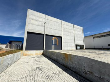 industrial em Avenida Francisco Ferreira da Cruz, Eucaliptos - Fazenda Rio Grande - PR