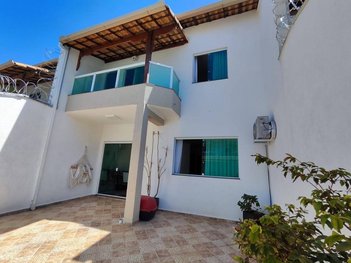 house em Rua Arthur Cedro, Europa - Contagem - MG