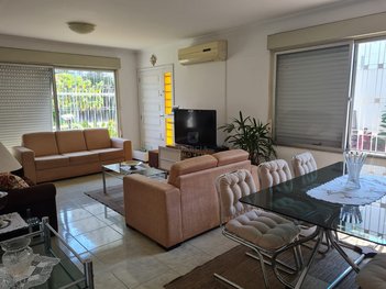 house em Rua Leite de Castro, Jardim Itu - Porto Alegre - RS