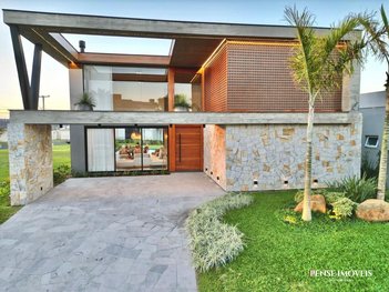 house em Rua Rio Jacuí, Xangri-Lá - Xangri-Lá - RS