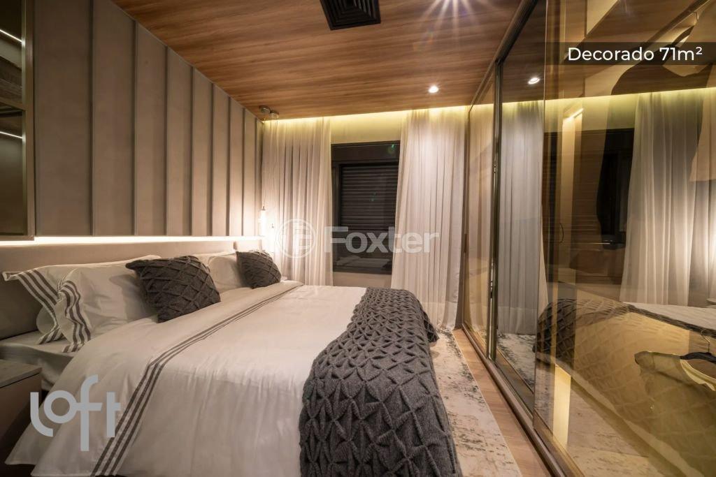 quarto-decorado-com-closet-e-cama-de-casal